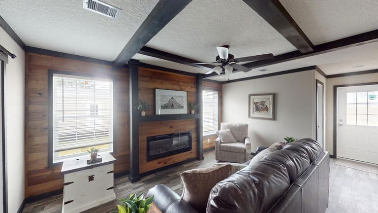 Banning 28724a interior home features