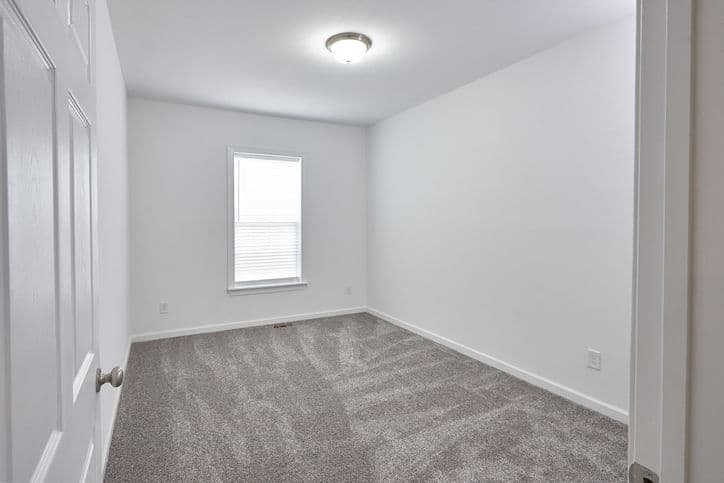 Elite 2.2 32763c bedroom home features