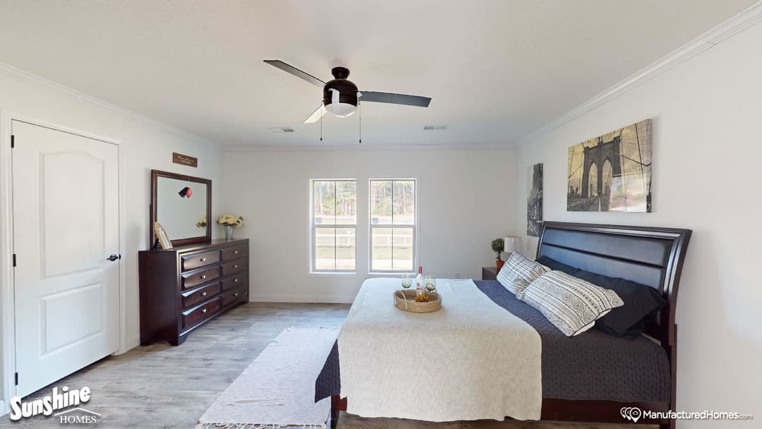 Pri3264-2005 bedroom home features