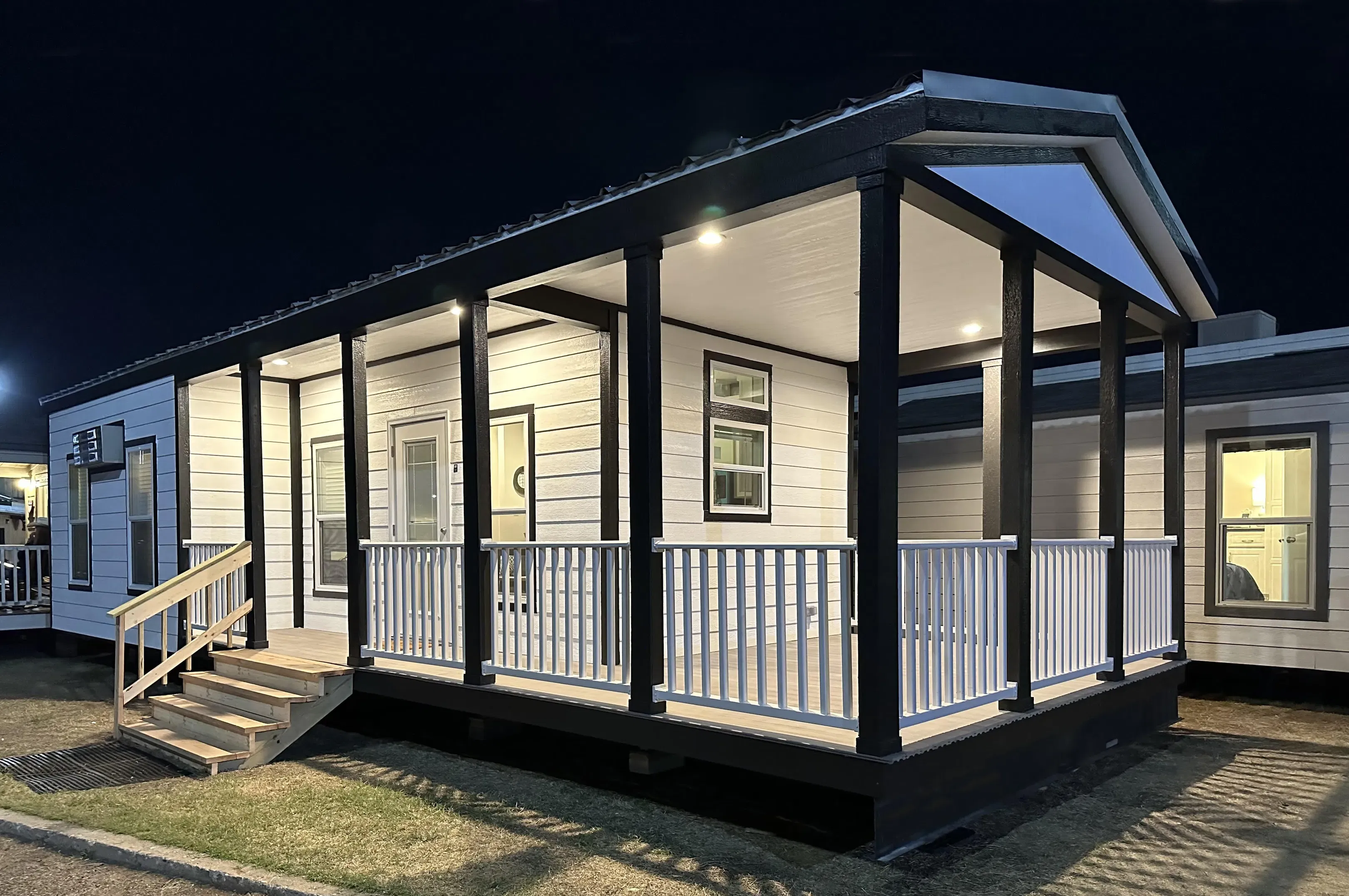 Park model & tiny homes hero home features