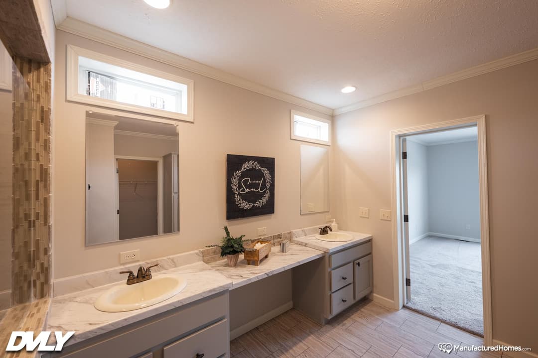 Novus bathroom home features