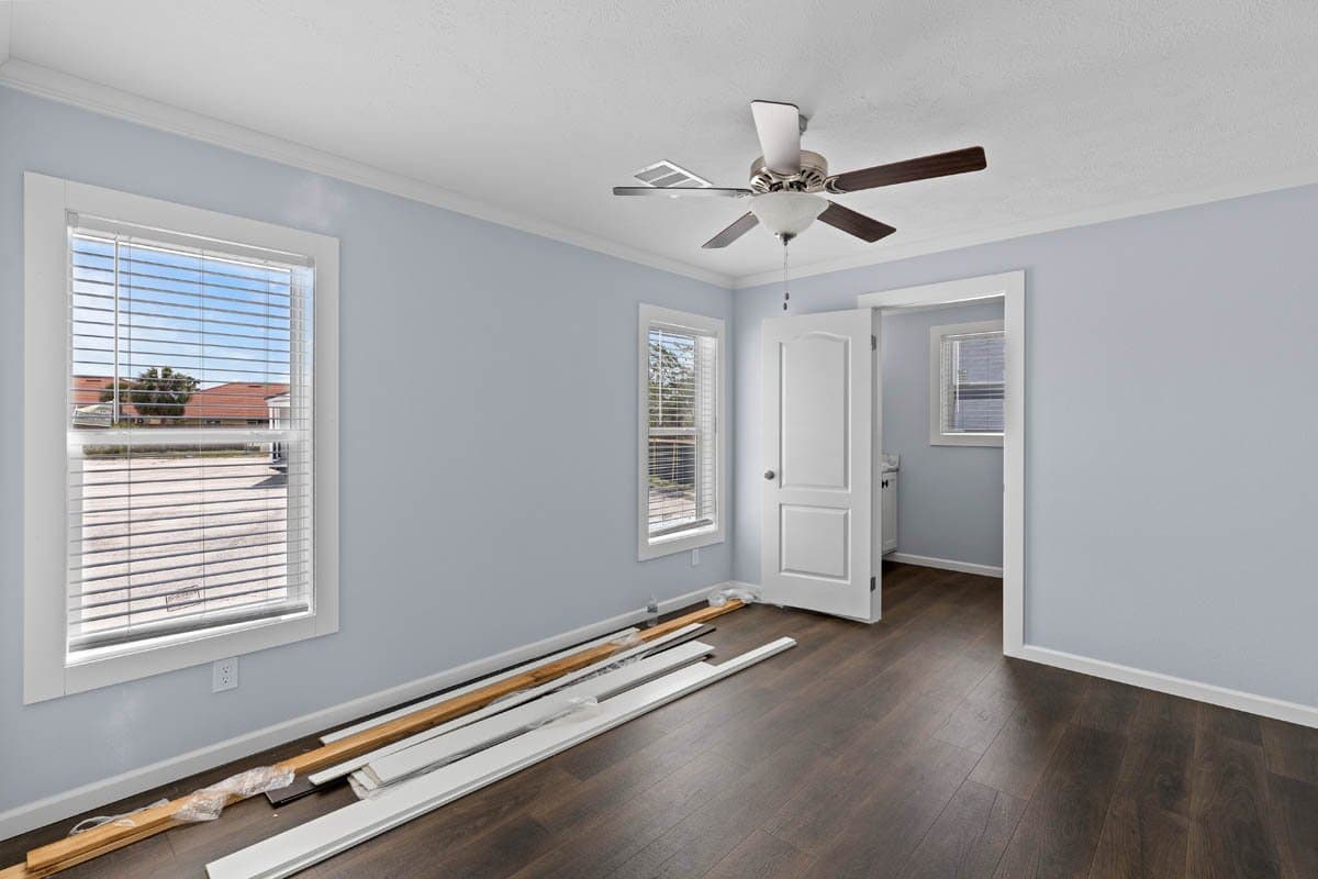 Venice bedroom home features