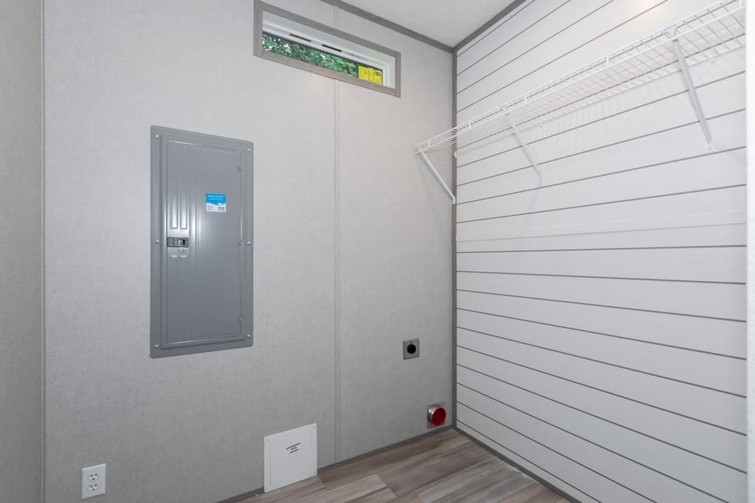 The anniversary 76 interior home features