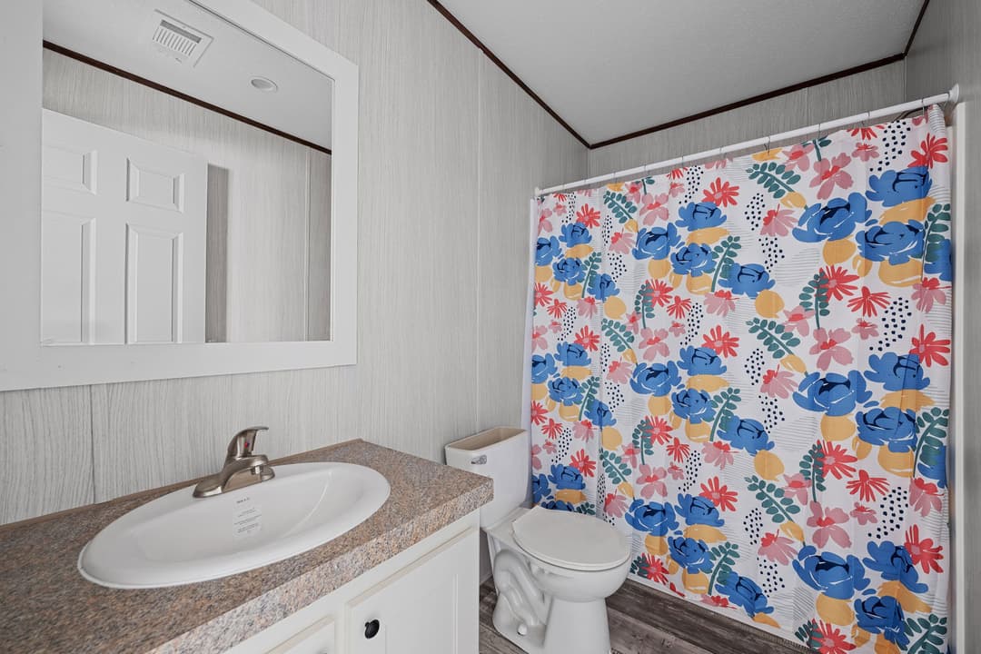 Hamilton bathroom home features