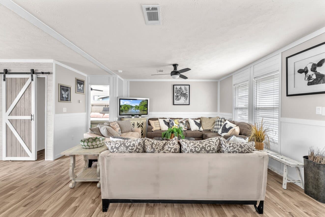 Palm harbor elite 28523f interior home features