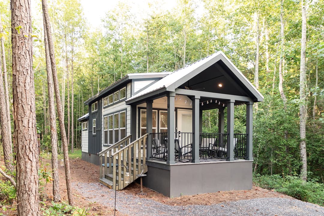 Coldwater hero, elevation, and exterior home features