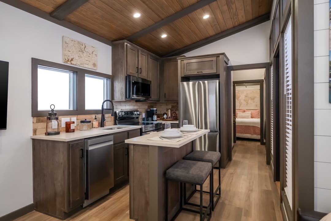 Skyway kitchen home features