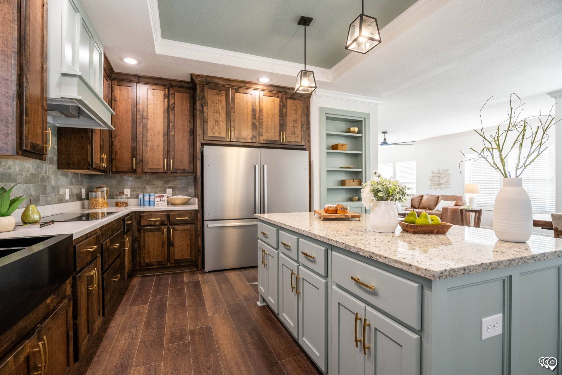 Pri3284-2073 kitchen home features