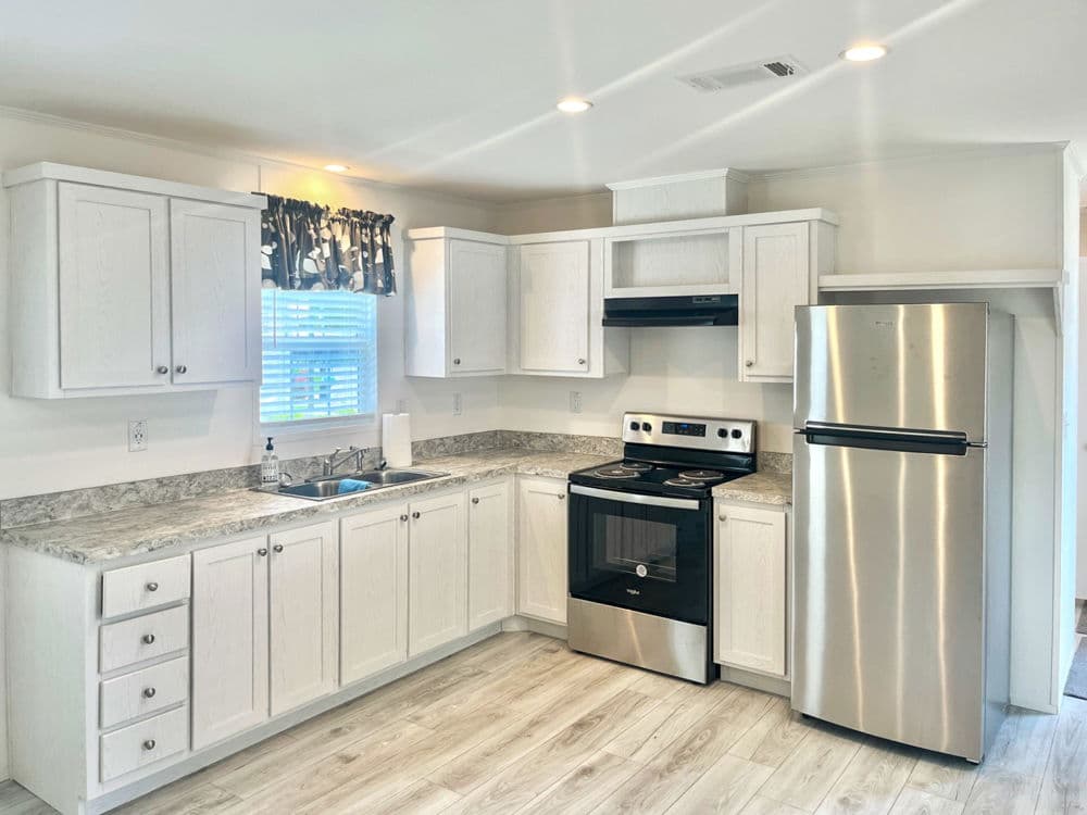 Lowery kitchen and hero home features