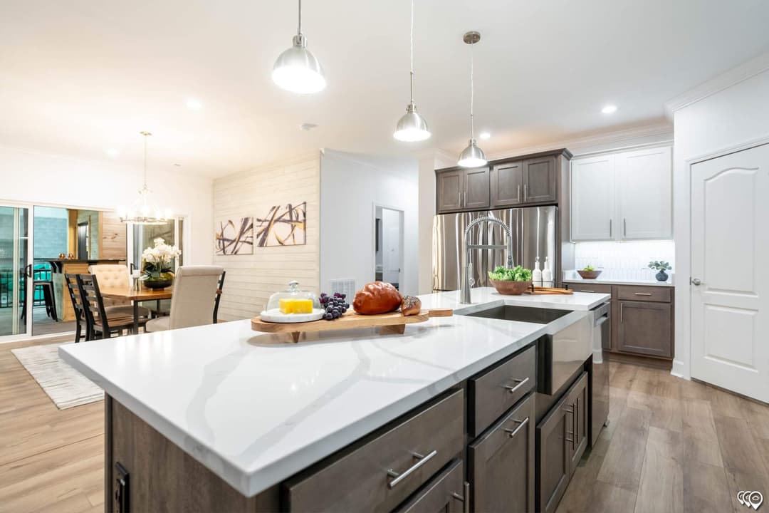 The lost creek kitchen home features