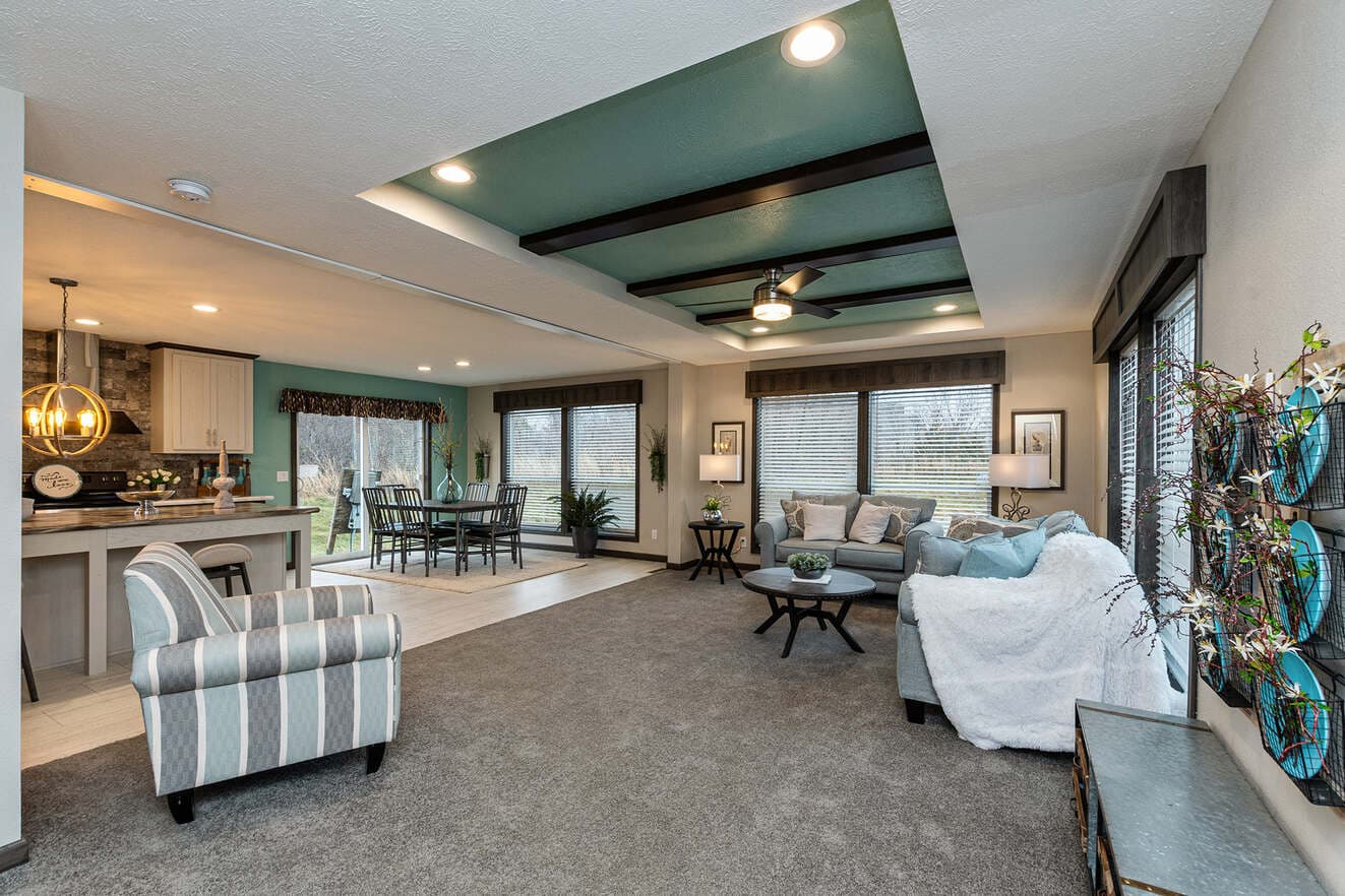 The lincoln 185010 interior home features