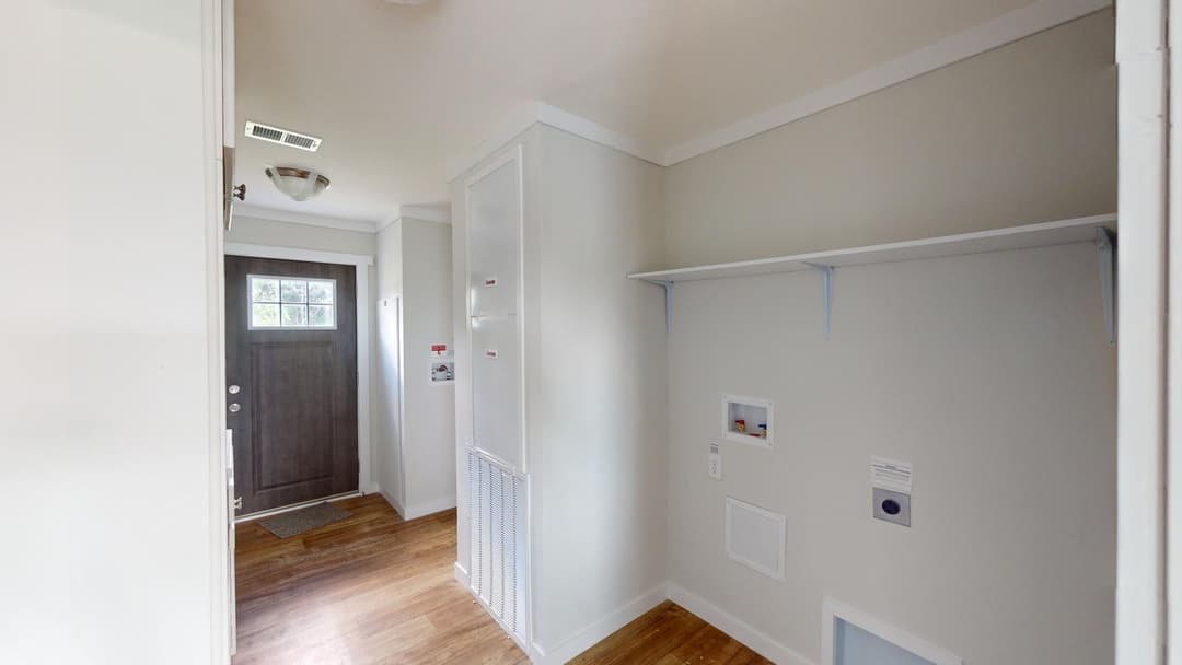 Chc3264-200 interior home features