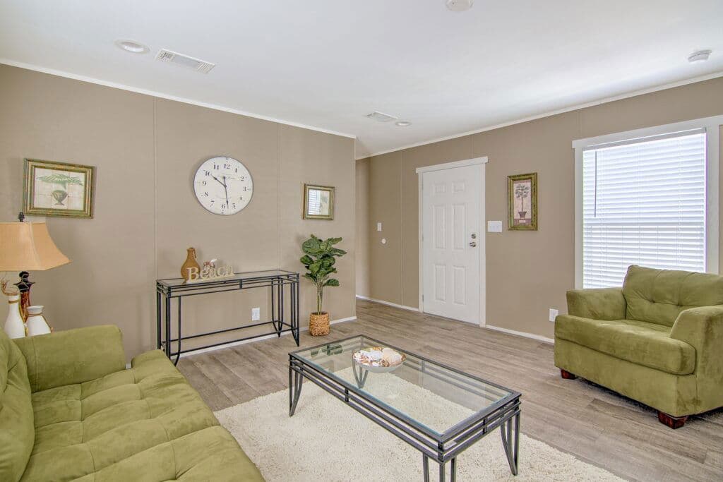 Phoenix 9277 interior home features