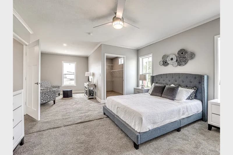 Genesis 9302 bedroom home features