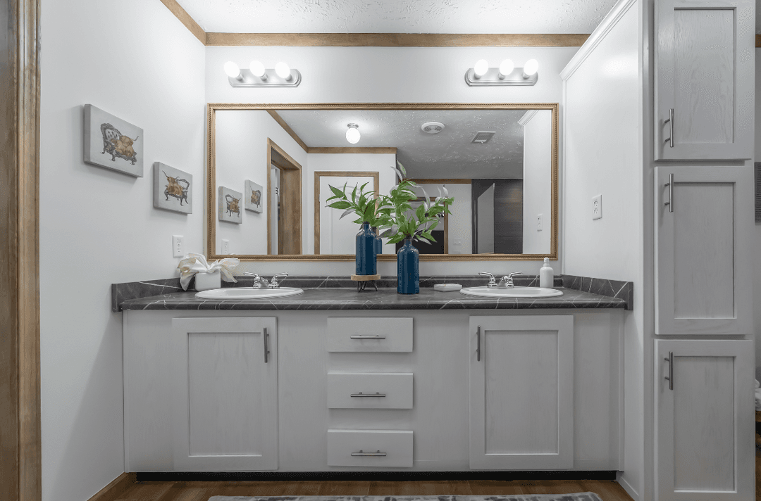 Md-61-32 kalispell bathroom home features