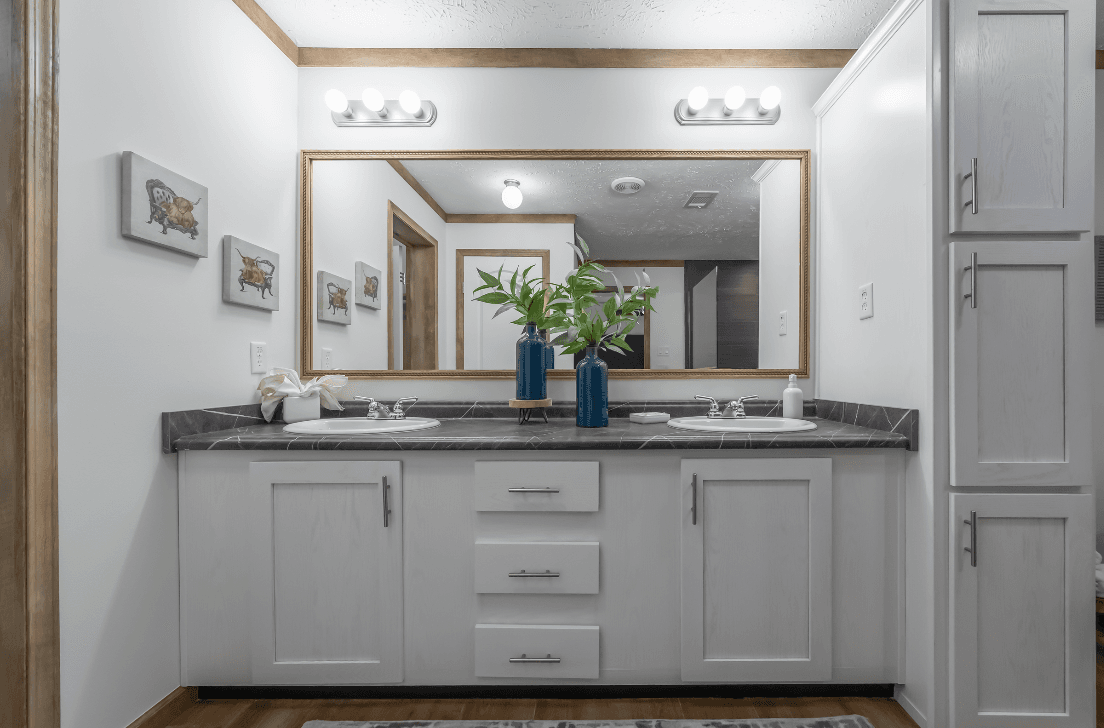 Md-61-32 kalispell bathroom home features