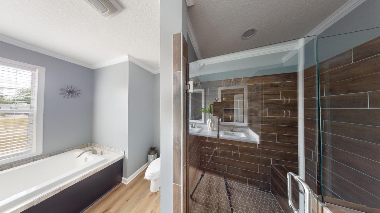 The riverview bathroom home features