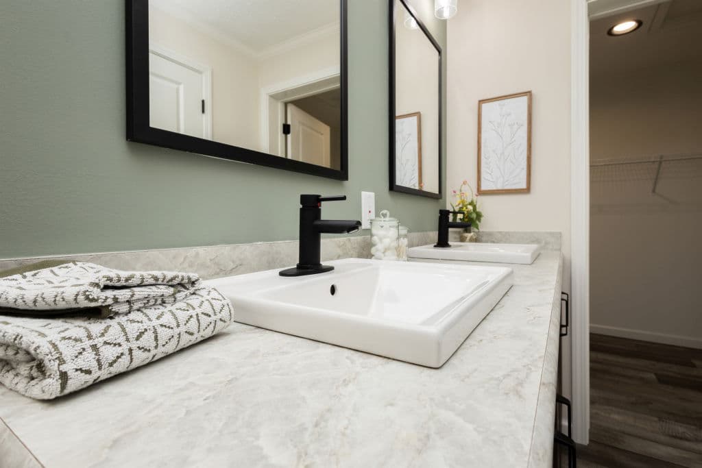 Astro creations ranch 3a2093-p bathroom home features