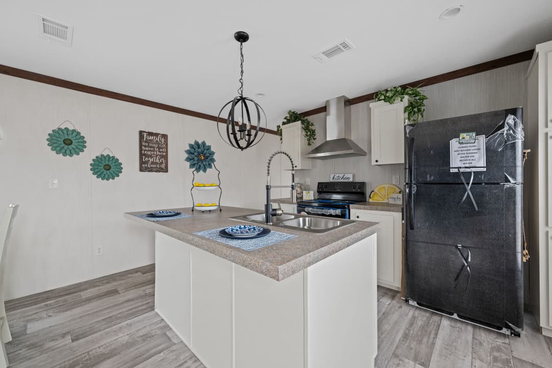 Troy kitchen home features