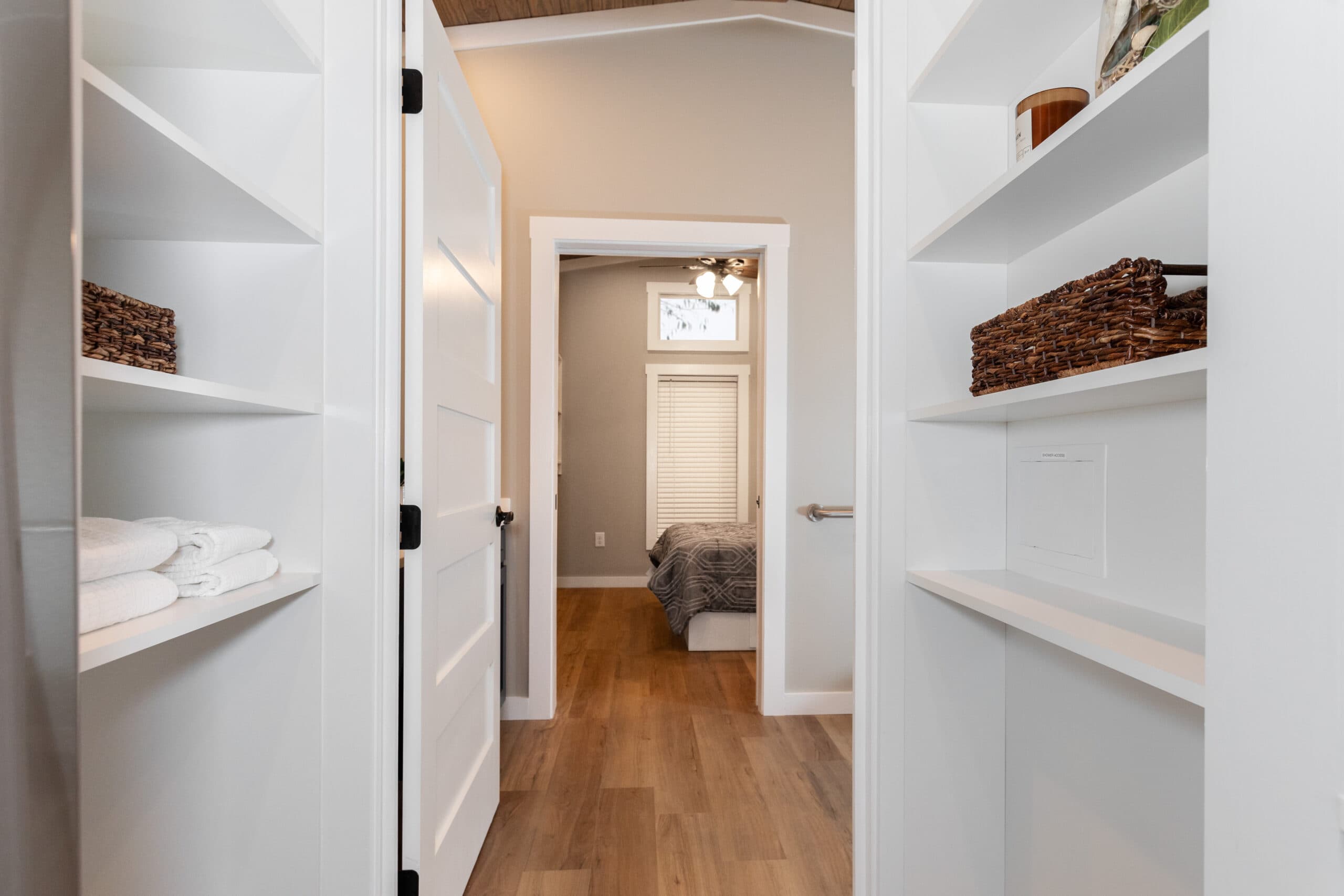 Blue springs interior home features