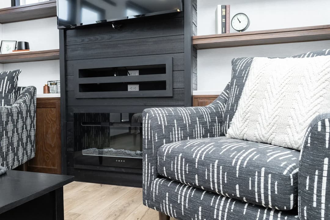 Canadian eldorado 9019 interior home features