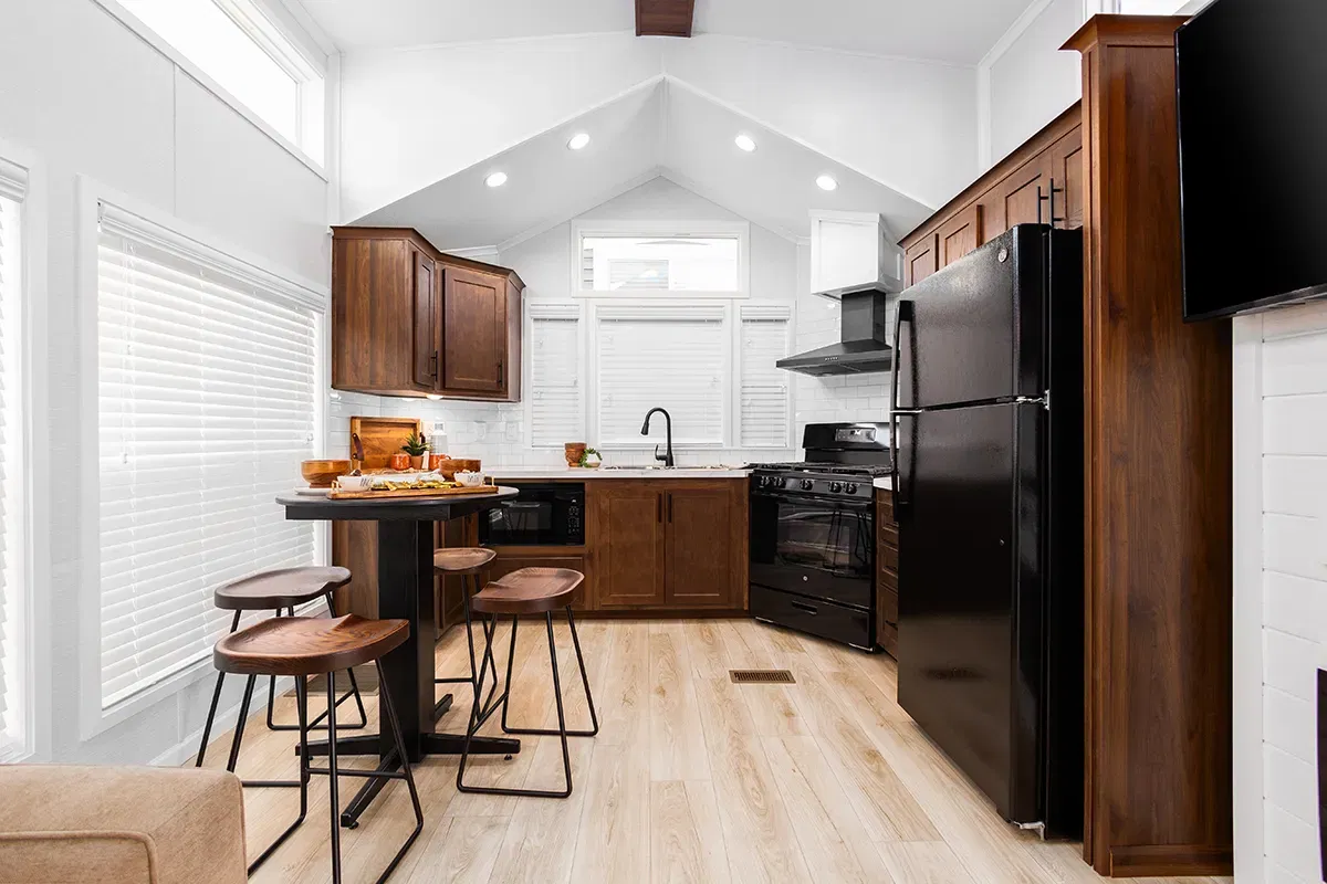 Island 6265kr kitchen home features