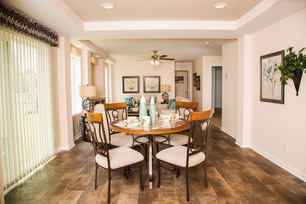 Raven max 28 28763b interior home features