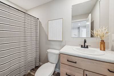 Merlot bathroom home features