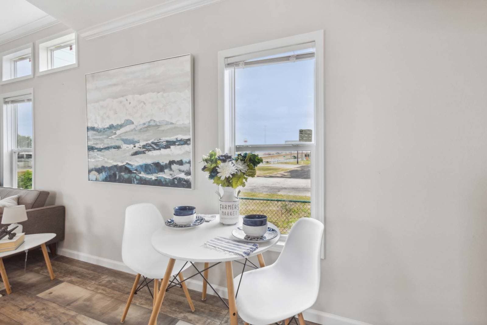 Titan extreme 1656h interior home features