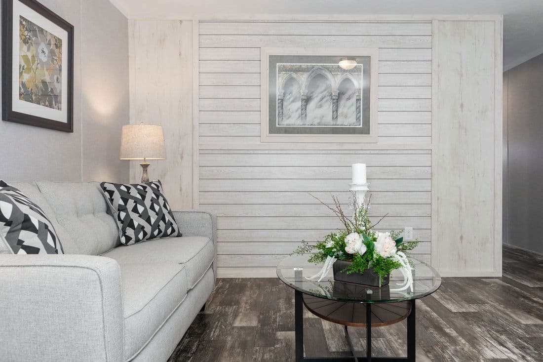 Sapphire 76 interior home features