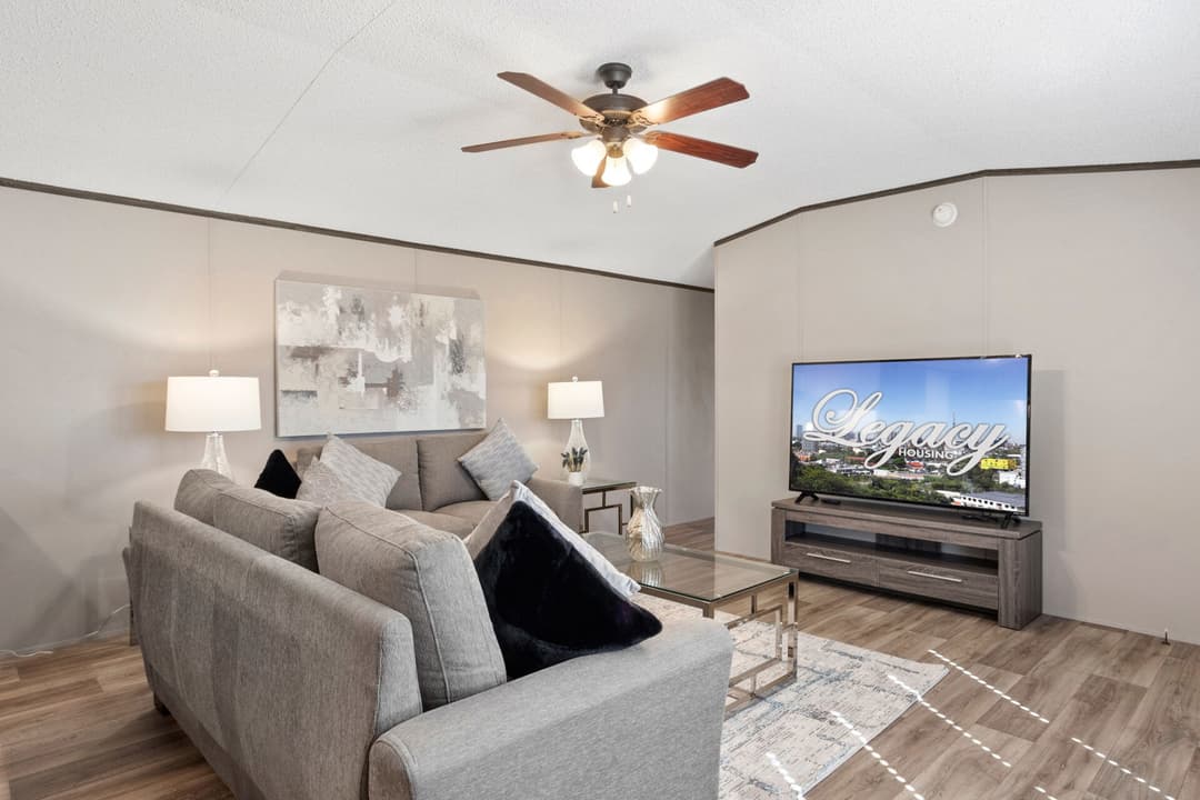 Classic c-1672-32c interior home features