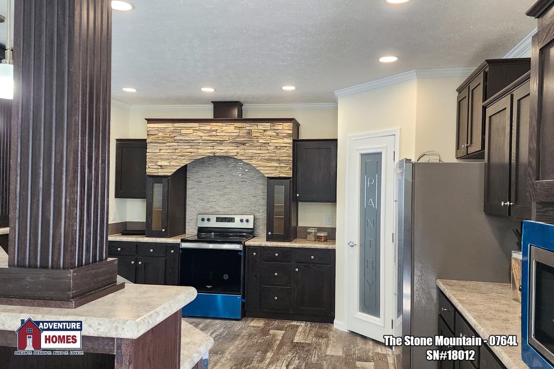Stone mountain | 0764l kitchen home features