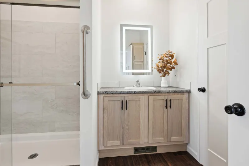 Arlington e459 bathroom home features