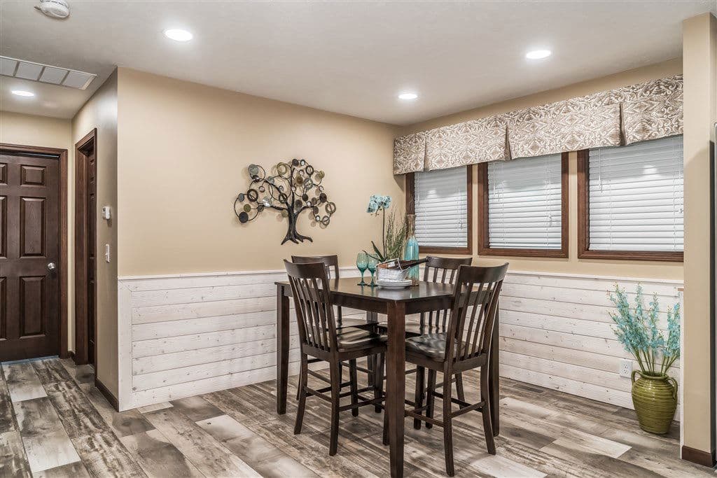 Limited 3 interior home features