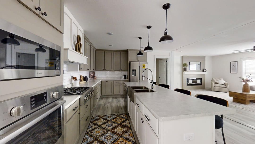 The king david 76 kitchen home features