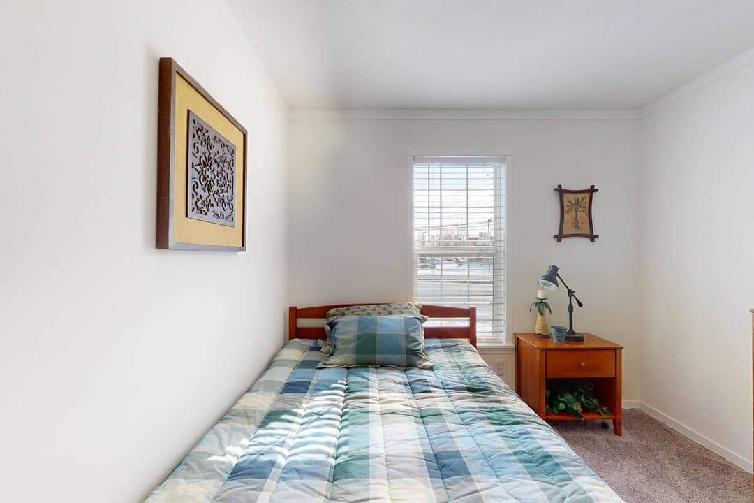 East point - intrigue bedroom home features