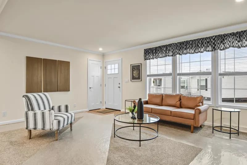 Skyliner ii q110 interior home features