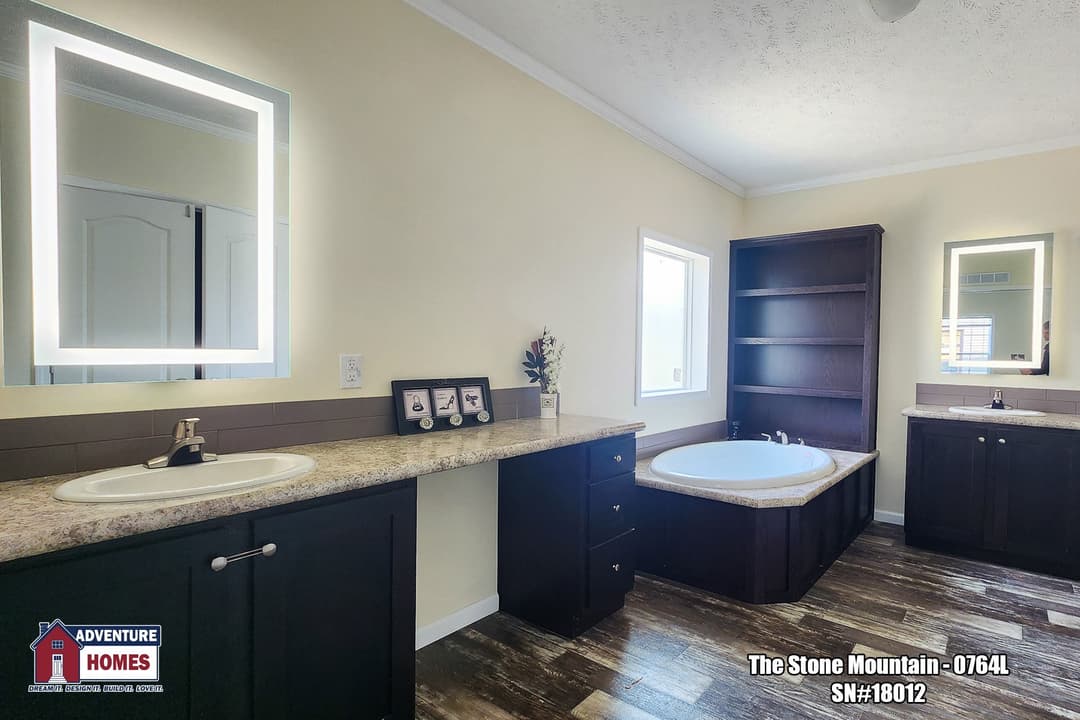 Stone mountain | 0764l bathroom home features