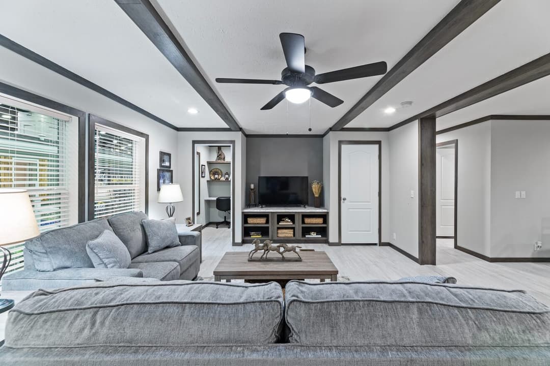 Elevation 32523d interior home features