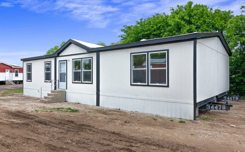 Corral 2354 elevation and exterior home features