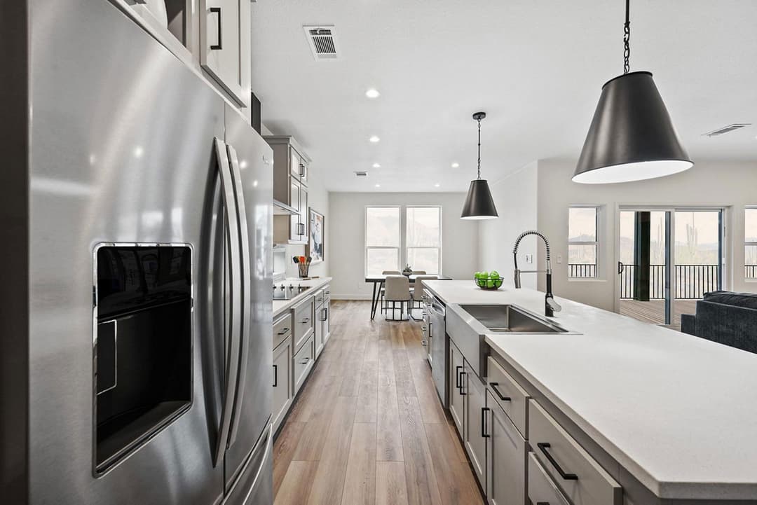 Mammoth park hud kitchen home features