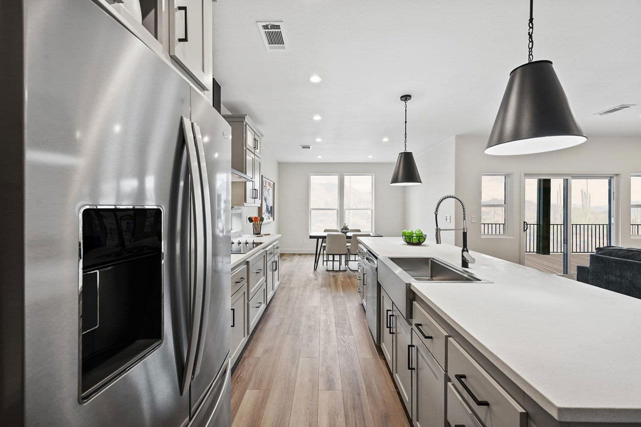 Mammoth park hud kitchen home features