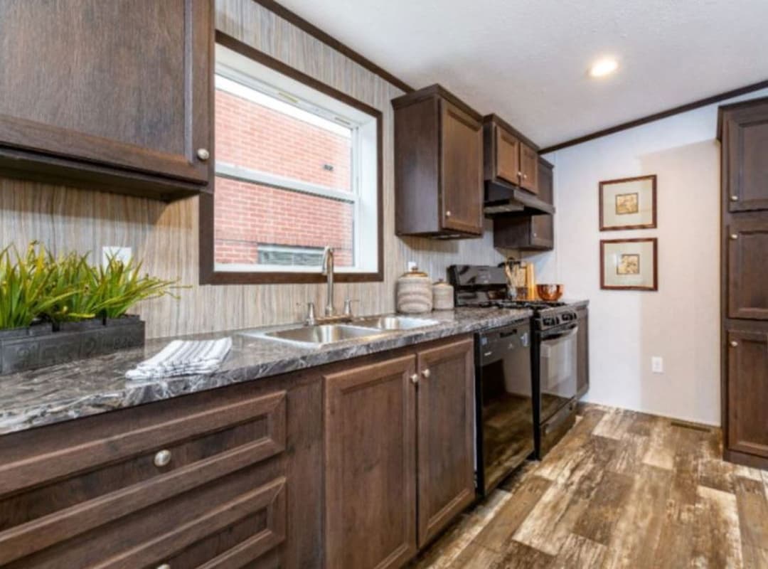 Zircon kitchen home features