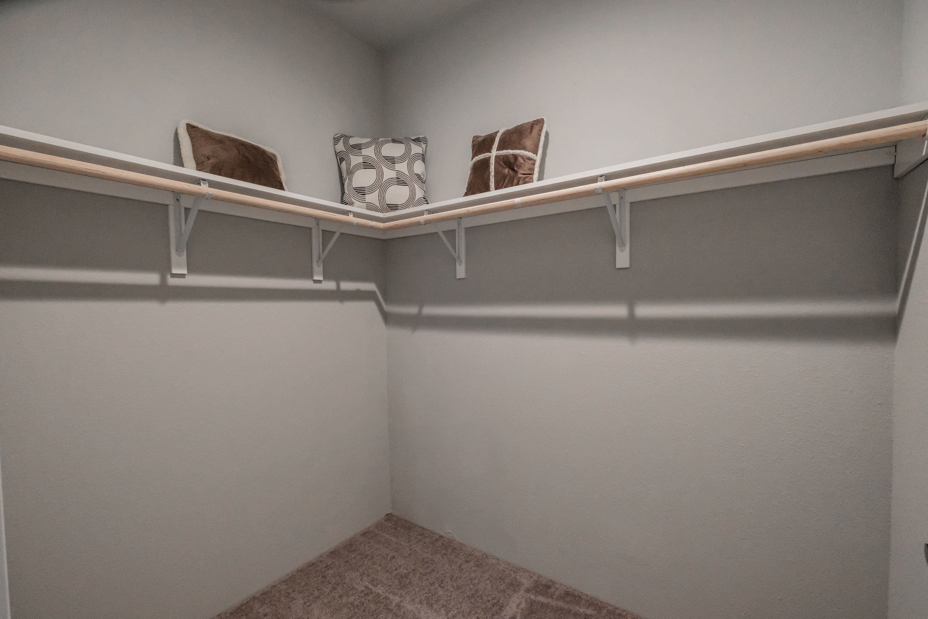 Farm house interior home features