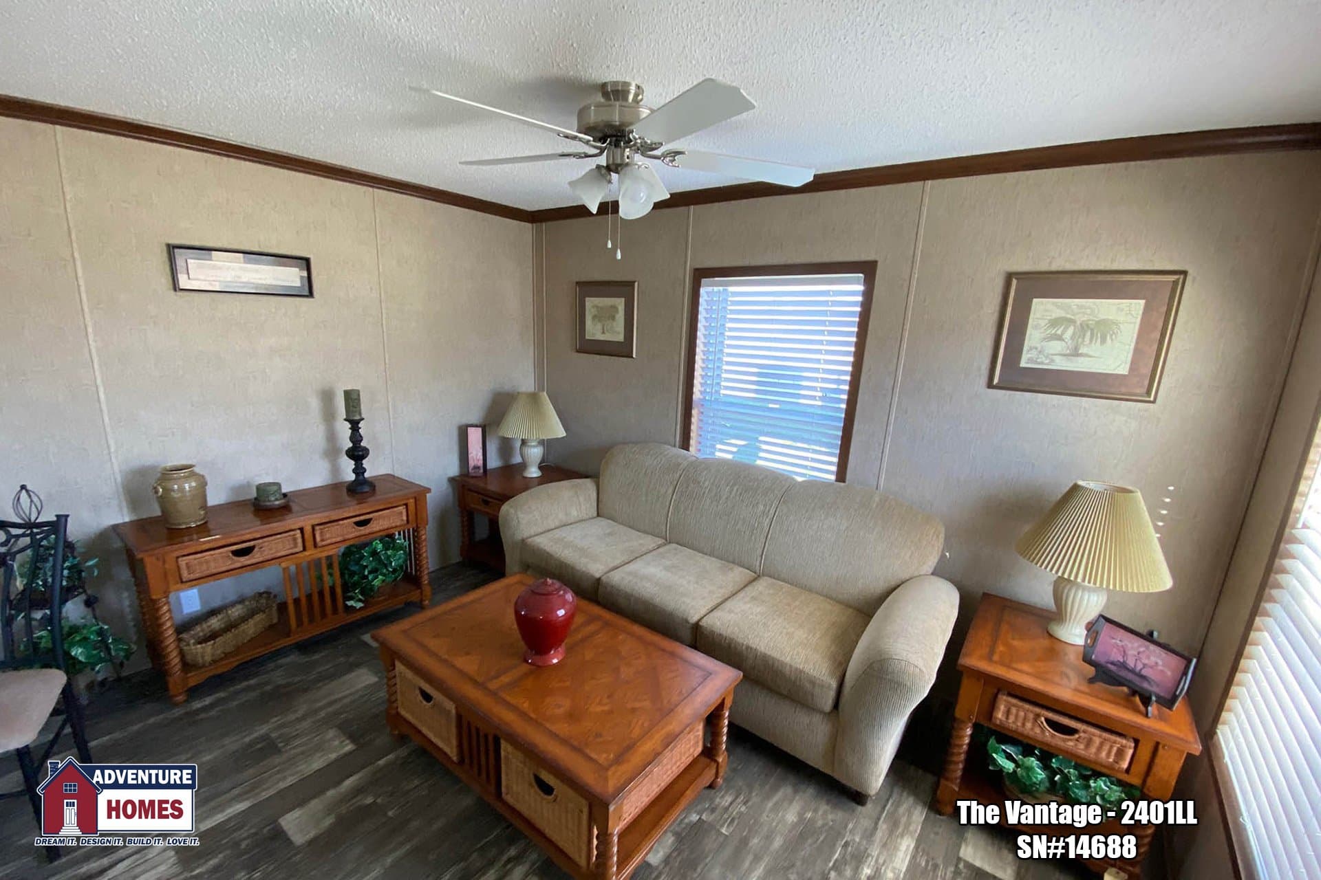 Vantage | 2401ll interior home features