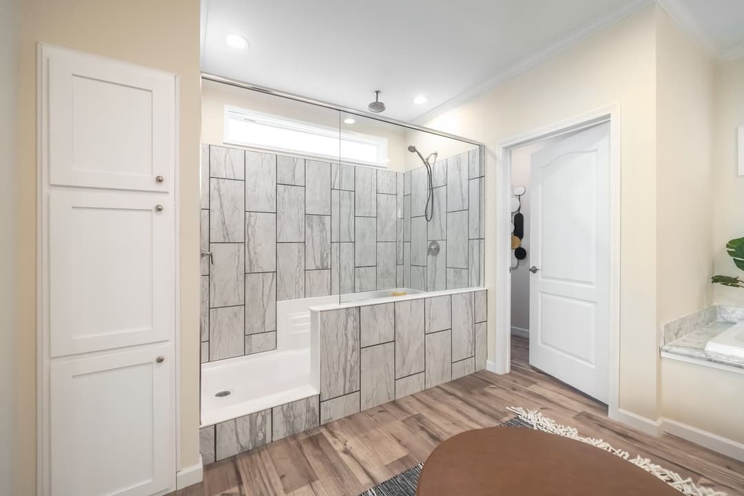 Super 68 elite bathroom home features