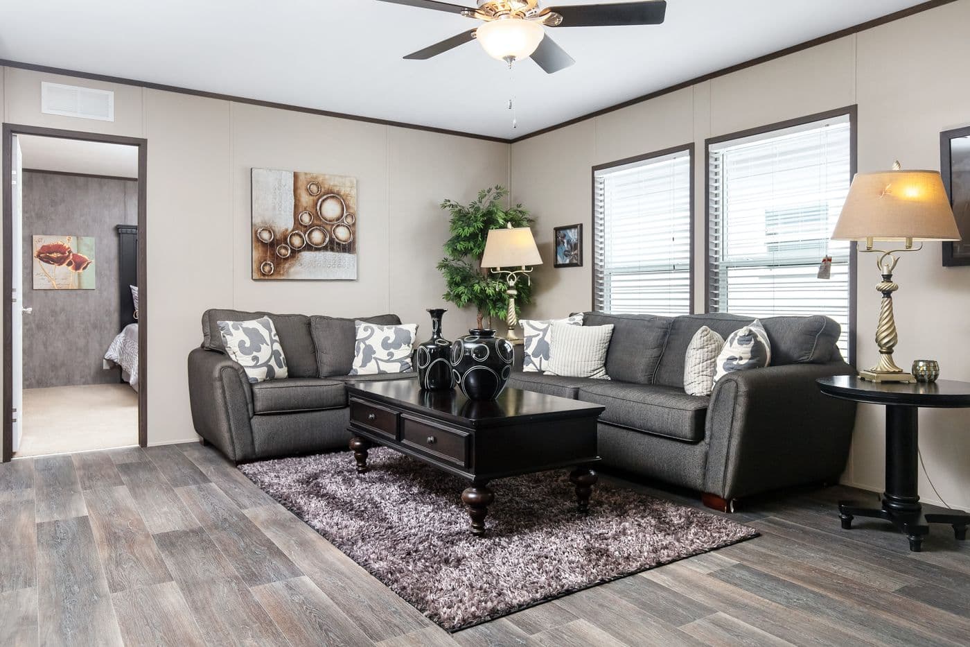 Pt 78 interior home features