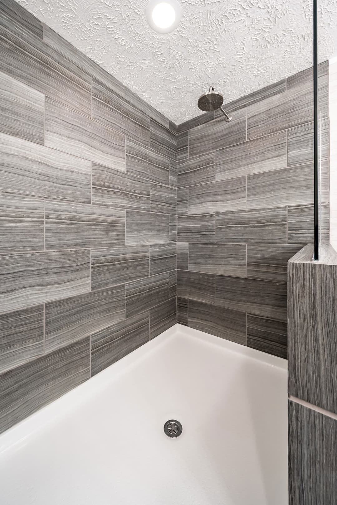 Md-41-32 bathroom home features