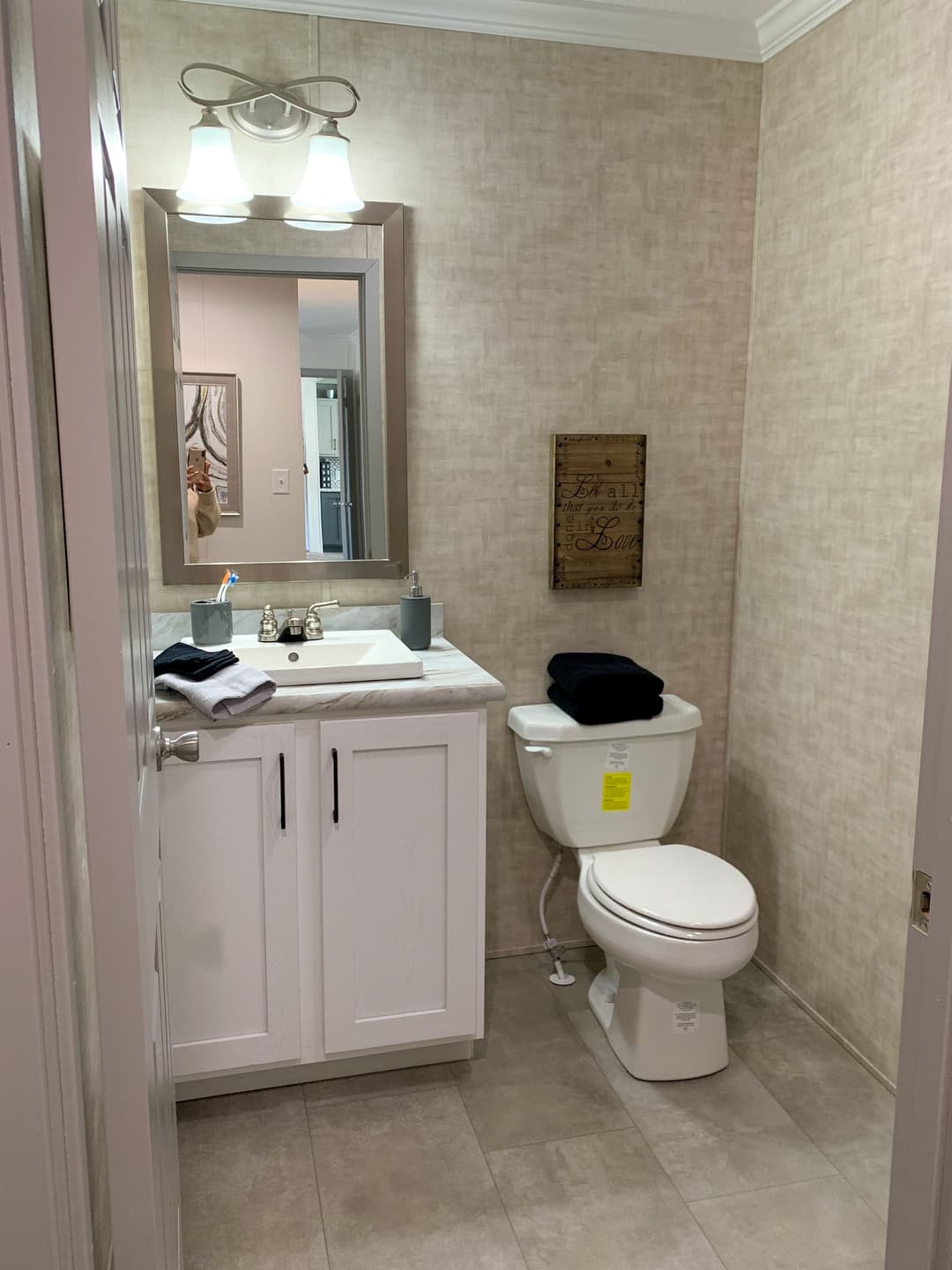 Astro elite ranch 3a2806-p bathroom home features