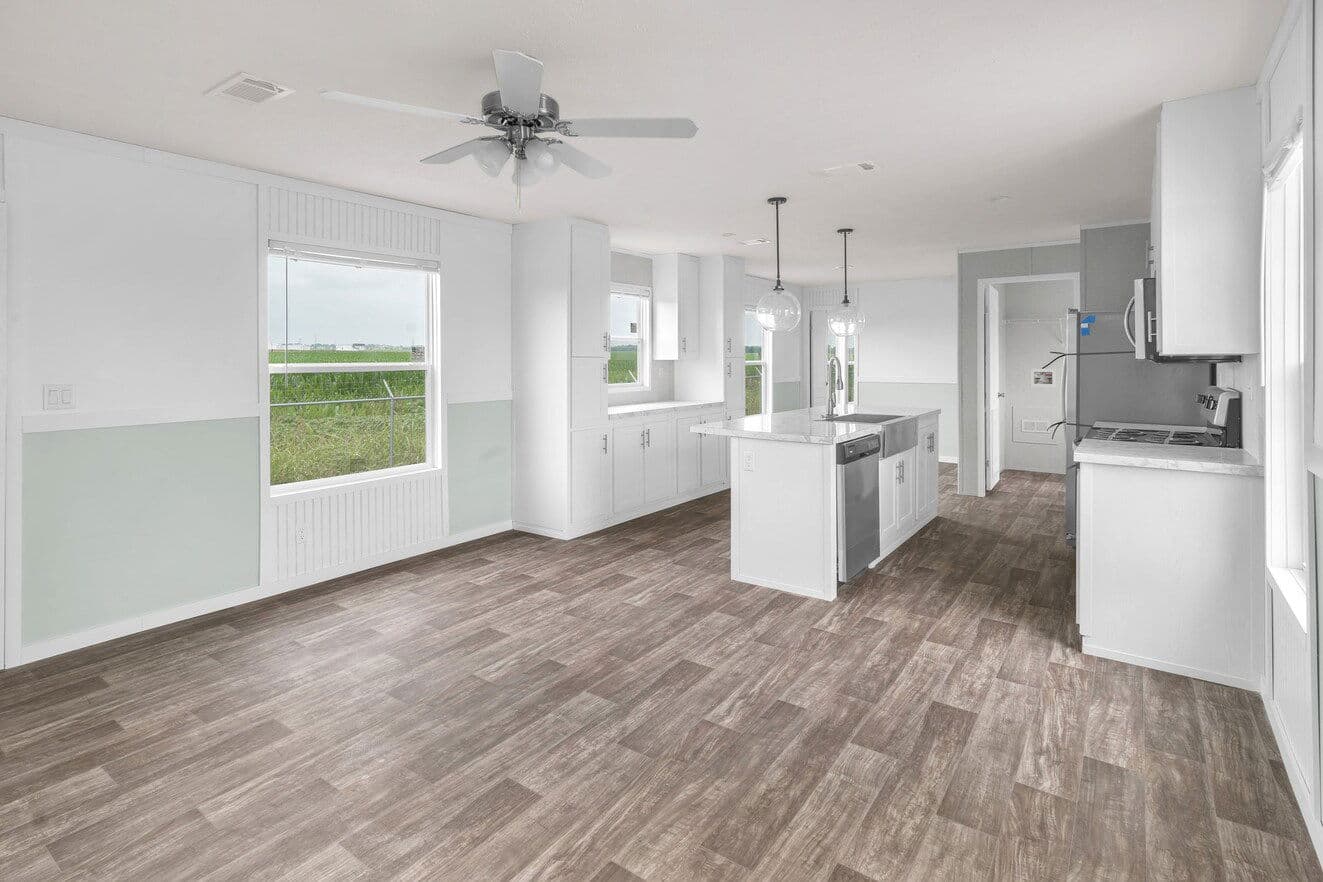 Valu maxx premier 16763a interior home features